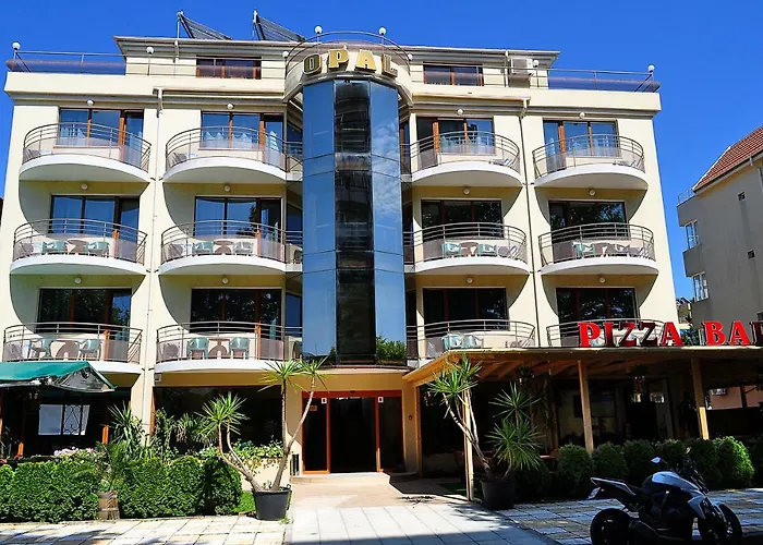 Hotel Opal